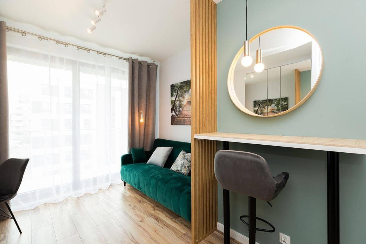 Easy & Comfortable, With Balcony, Very Close To The Center ワルシャワ エクステリア 写真
